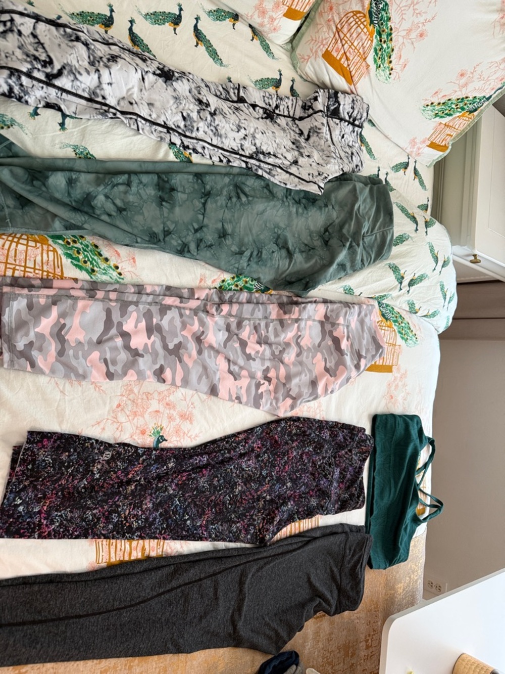 Many brands,Mixed Activewear Bundle - Green, Pink Camo, Marble, Charcoal and bra
